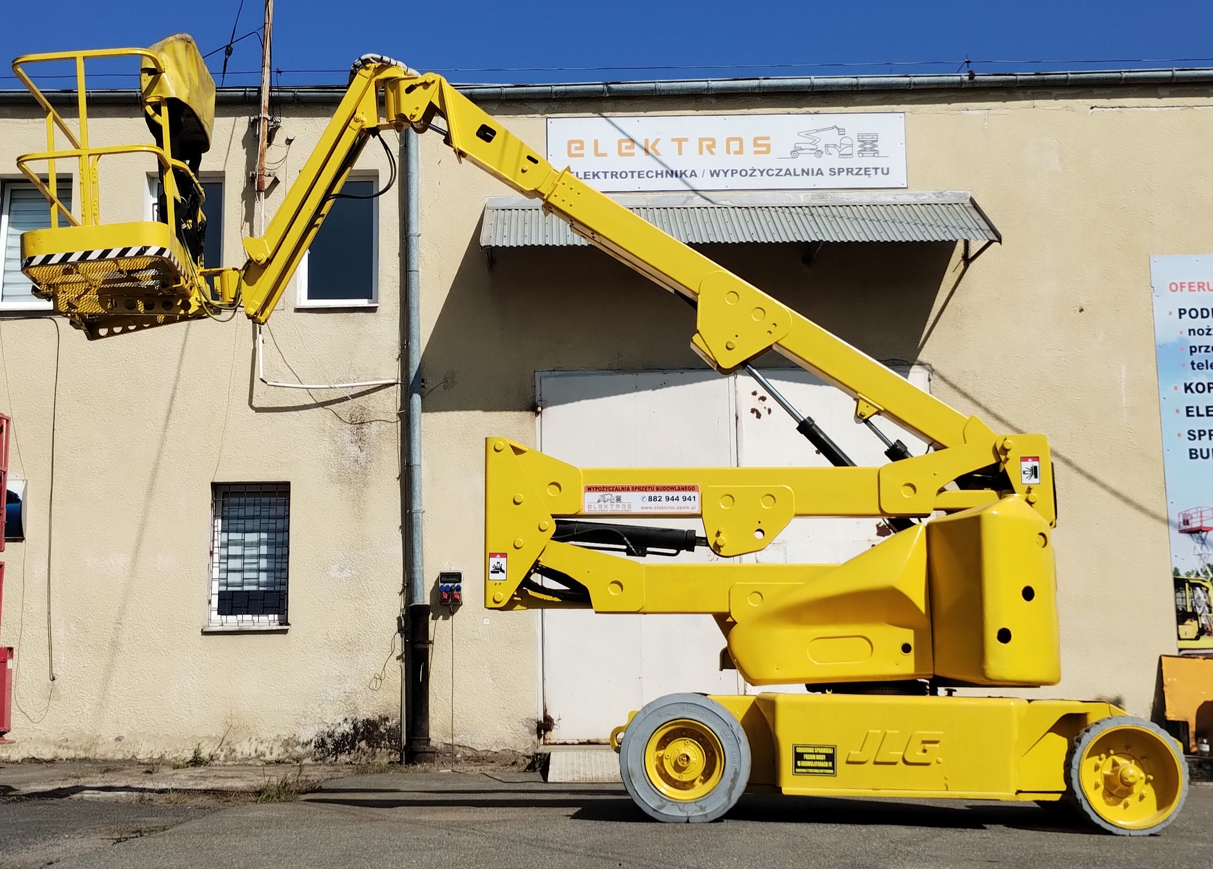 Podnośnik przegubowy JLG E400AJPn - wynajem podnośników, zwyżek - Elektros