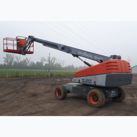 Podnośnik teleskopowy SkyJack SJ 45 T - podnośniki zwyżki wynajem - Elektros Opole